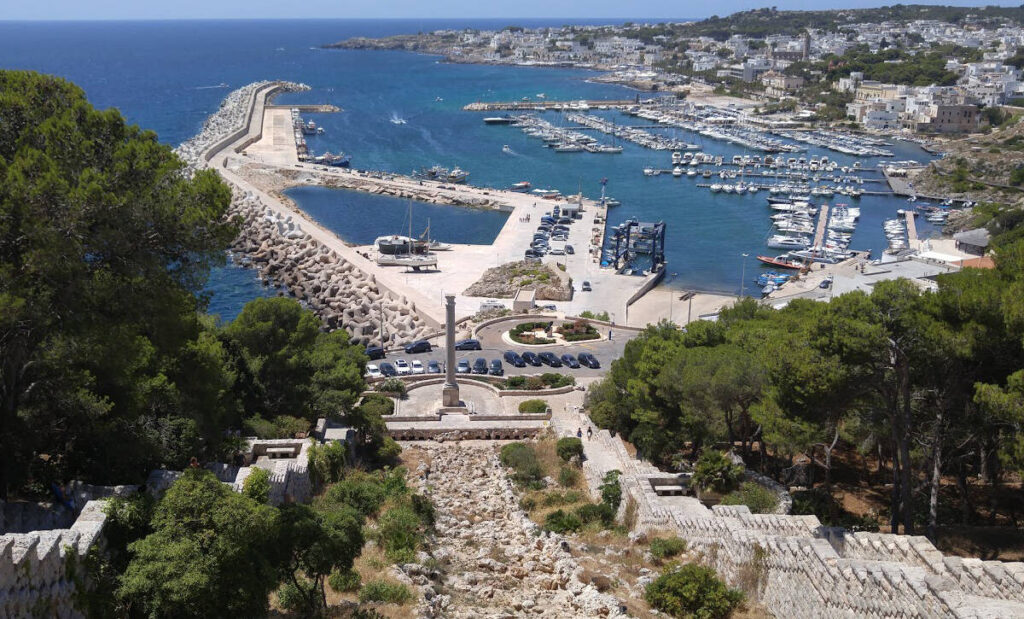 LA SCALINATA E LA CASCATA MONUMENTALE a santa maria di leuca