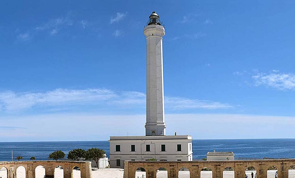 il faro di santa maria di leuca - faro nel salento- faro in puglia